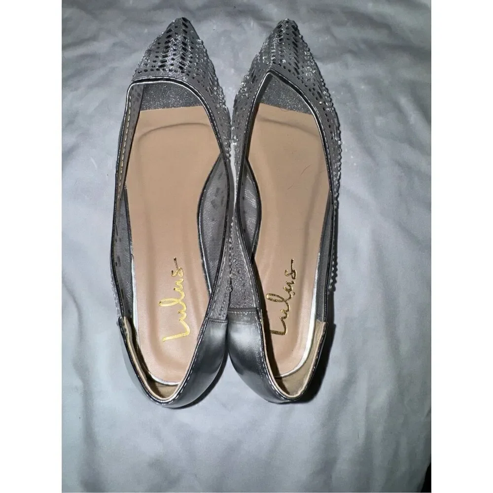 NWOT Lulu’s rhinestone silver ballet flats size 8